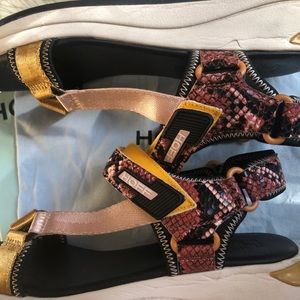 HOFF HONOLULU SANDALS SIZE 10